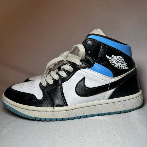 Size 9 - Wmns Nike Air Jordan 1 Mid University Blue Women's Shoes - Picture 9 of 9